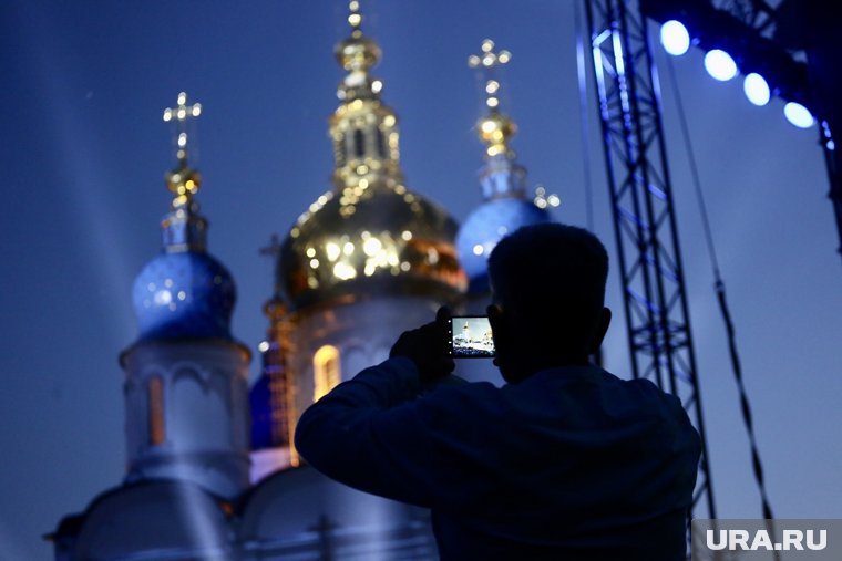 Страстная пятница 2025: все, что нужно знать о дне скорби