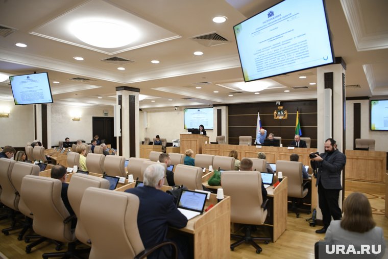 Мэр Екатеринбурга затеял реформу власти на фоне слухов об уходе