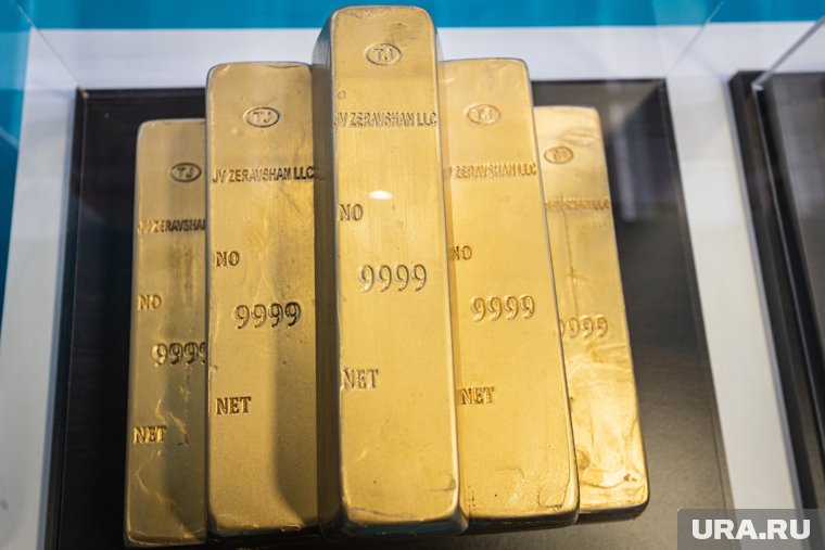 МВД предупредило о новой схеме мошенников с золотом и курьерами