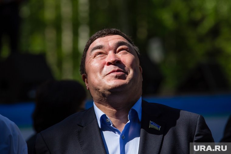 Губернатор ХМАО поздравил сенатора Новьюхова с назначением на пост главы Ассоциации аборигенов РФ