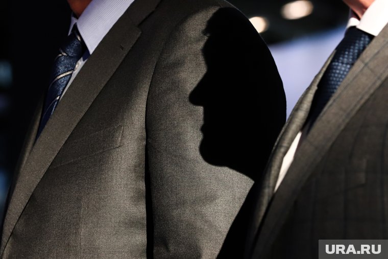 Силовики сжимают кольцо вокруг теневого мэра из ХМАО. Видео