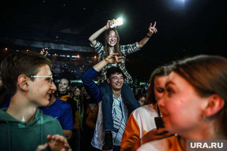 Альтушка, скуф, чиназес: о чем говорили подростки в 2024 году 