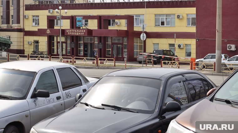 В Кургане откроют новую парковку для сотрудников крупнейшего завода. Фото