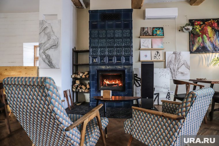 В курганской библиотеке появится гостиная и парадный зал с камином. Фото