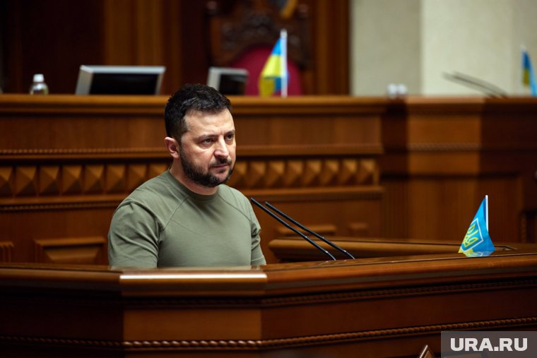 Членство в НАТО, ЕС, а также сотни ракет ATACMS: все подробности секретного «плана победы» Зеленского