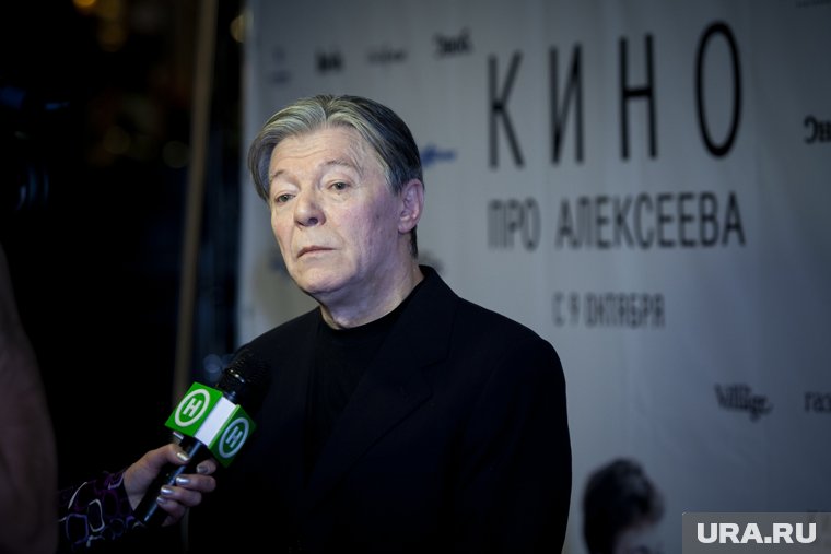 Предательство жены, расстрел отца и внебрачная дочь: как живет артист Збруев