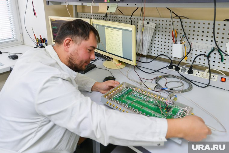 Власти потратят на замену иностранных программ десятки миллиардов рублей