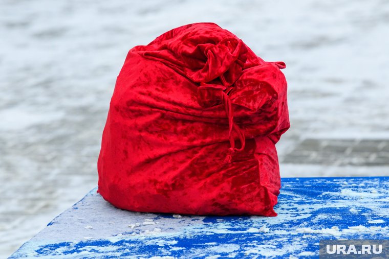 Что подарить на Рождество 2025: 60 лучших идей подарков для всех