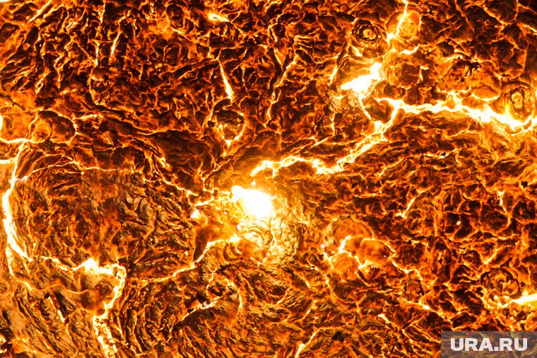 На Камчатке после землетрясения началось извержение вулкана