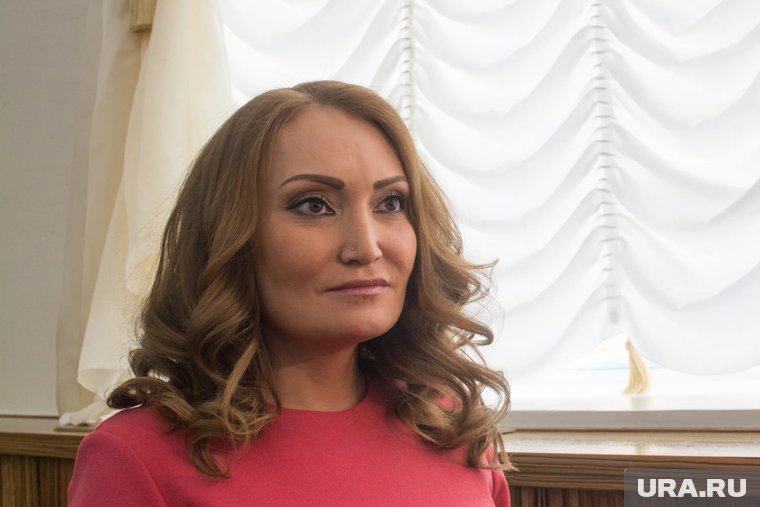 Ямальская певица получила почетный статус в государственной организации. Фото