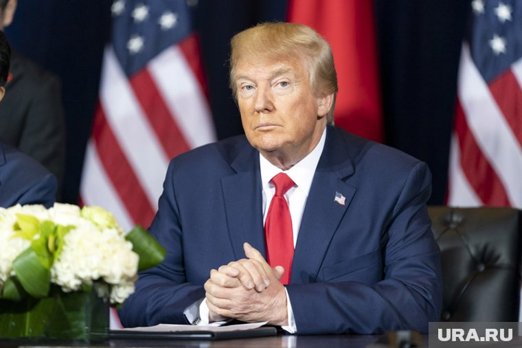 Два покушения, три жены и «дружба» с Путиным: Дональд Трамп стал человеком года