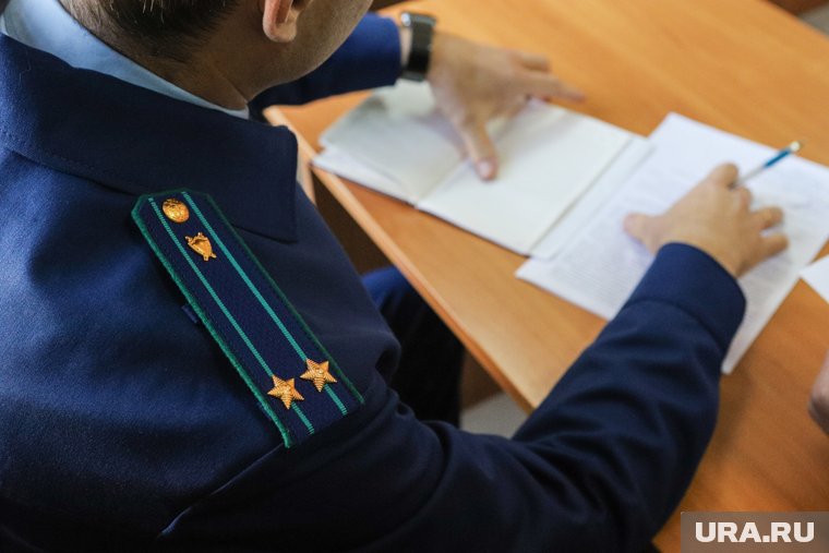 На директора фирмы семьи тюменского олигарха курганцы пожаловались в прокуратуру