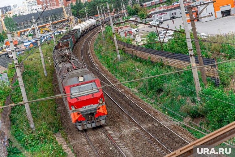 Проверка железной дороги обернулась трагедией: что известно о ЧП с погибшими в Орловской области