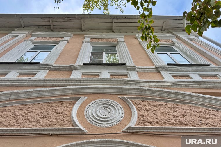 В Кургане продают особняк, в котором жил самый лучший глава. Фото, видео