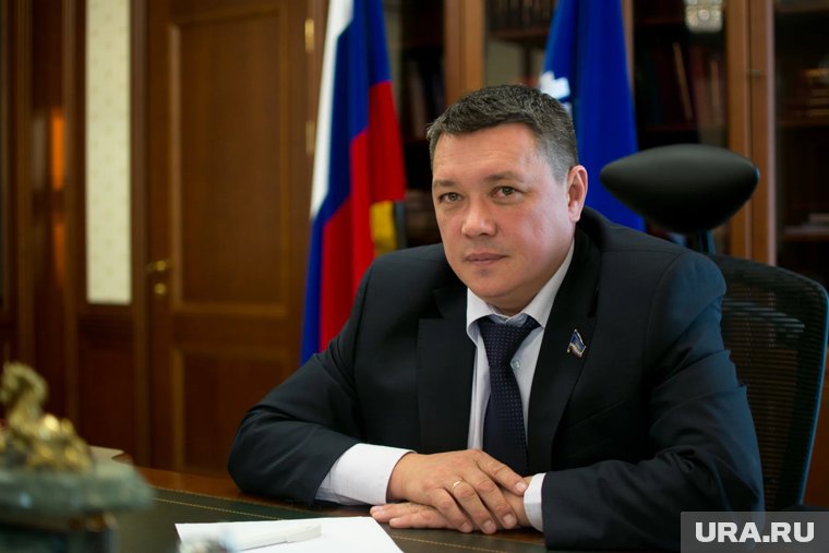 От комсомольского вожака до спикера Заксобрания ЯНАО: биография и карьера Сергея Ямкина