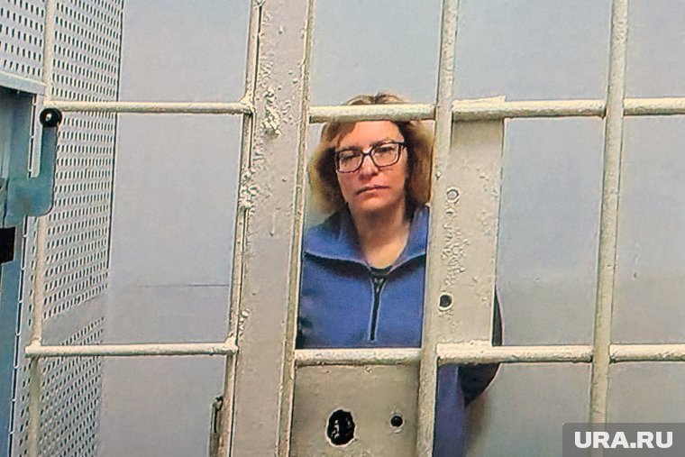 «30 томов и 11 участников»: суд Кургана продлил арест сестрам Камшиловым по делу об автоподставах. Эксклюзив