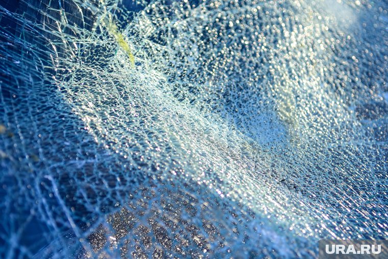 На челябинском участке трассы М-5 разбились три грузовика, есть погибшие. Видео