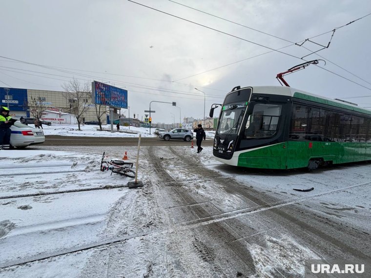 Трамвай в Челябинске на скорости влетел в пешеходов 20 января: что известно о ЧП и пострадавших