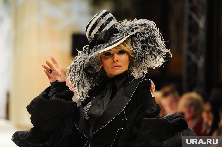 Финансовый крах, конфликт с Киркоровым и скандальный развод: Анжелике Агурбаш — 55