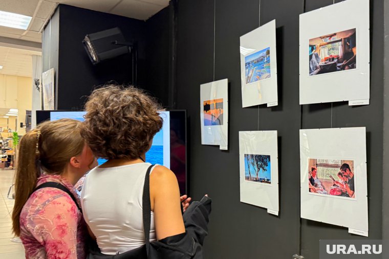 Так рождается фотография: корреспондент URA.RU стала участницей выставки в «Арт-квартале» Кургана. Фото