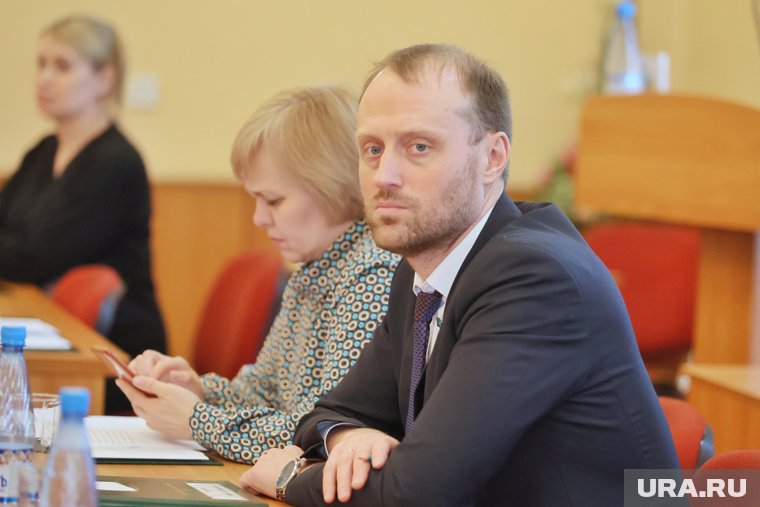 Покинувший пост директора «Кургансельмаша» депутат гордумы нашел новую, но менее статусную работу. Инсайд