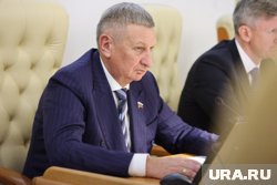 Сенатор Муратов поблагодарил курганские оборонные заводы за рост производства