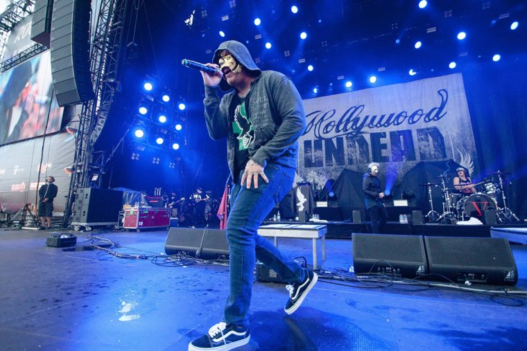 Культовая американская группа Hollywood Undead резко отказалась от поездки в Россию