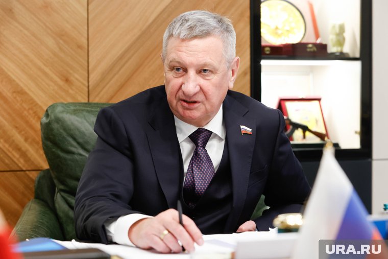 Русские и православные должны держаться вместе: сенатор Муратов призвал к объединению вокруг храмов