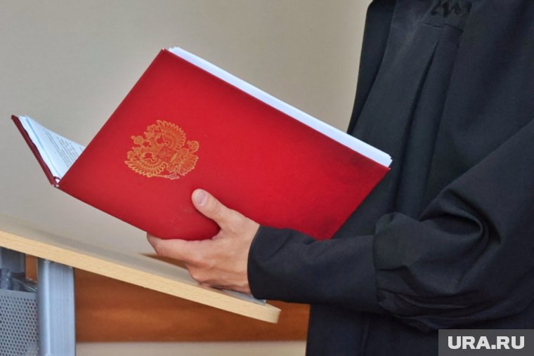 В Кургане экс-замглавы города не признал вину в должностных преступлениях. Видео