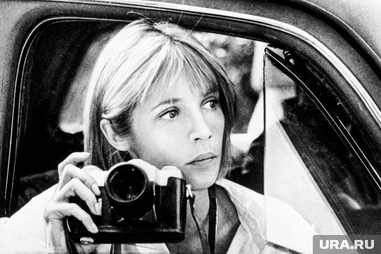 Оглушительный успех, рак и измены: 69 лет со дня рождения Веры Глаголевой