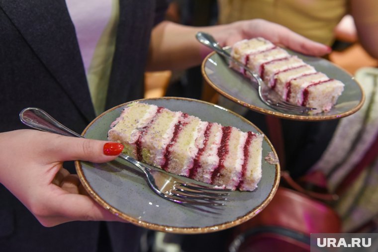 В Надыме на День города приготовили торт весом в 240 килограмм