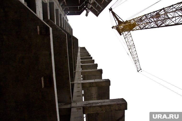 Курганский застройщик возводит 28-этажный ЖК с паркингом в Екатеринбурге. Фото