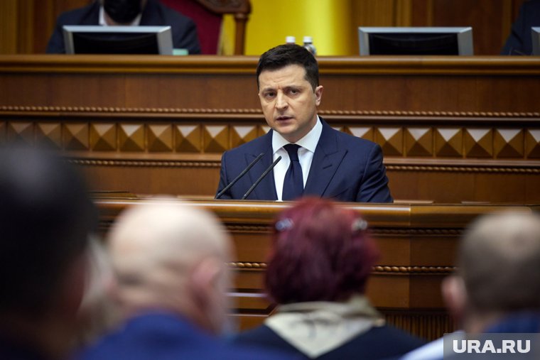 США прочат Зеленскому отставку: что ждет украинского лидера после скандала с Трампом