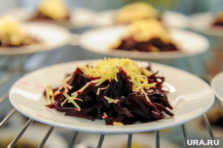 Замедляет старение и предотвращает рак: все о пользе и вреде свеклы