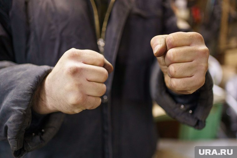 В ХМАО женщина с подростком до смерти забили знакомую