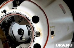 Space X запустила корабль с космическими туристами в первый орбитальный полет
