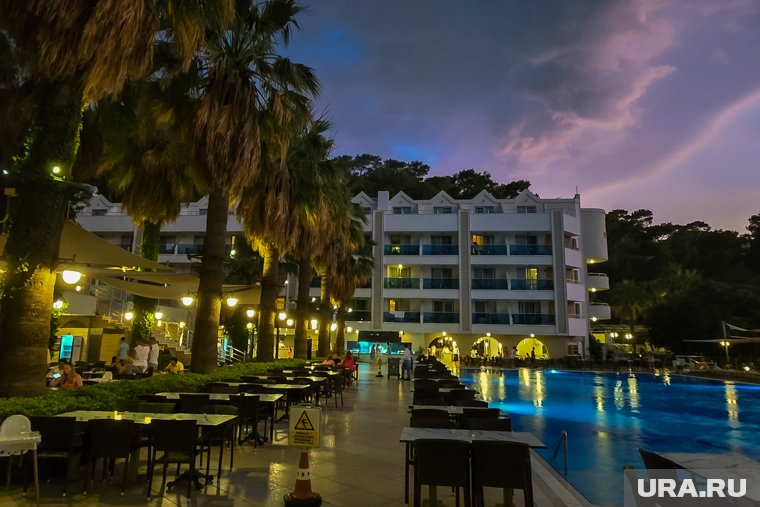 Новый год 2025 за границей: сколько это будет стоить