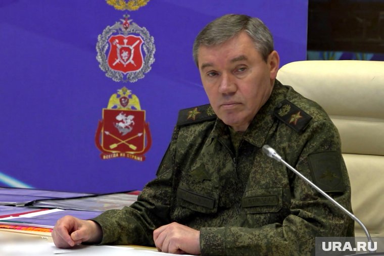 Герасимов проверил группировку войск «Центр». Видео