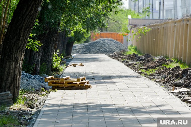 В мэрии Кургана пообещали обновить тротуары в Рябково