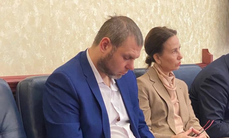 Губернатор ХМАО уволил главного кадровика кабмина, назначенного его предшественницей