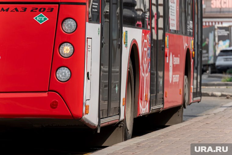 Автобус с 48 пассажирами опрокинулся в Приамурье, минимум двое погибли: онлайн-трансляция