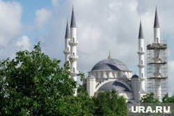 Какие праздники отмечают мусульмане в 2025 году: священные ночи и посты 