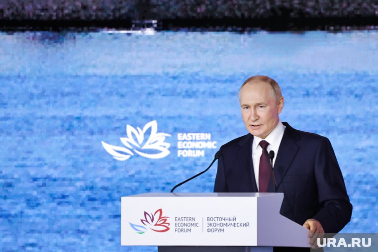 Необходимость гарантий безопасности и бессмысленность диалога с Киевом: заявления Путина по Украине на ВЭ...