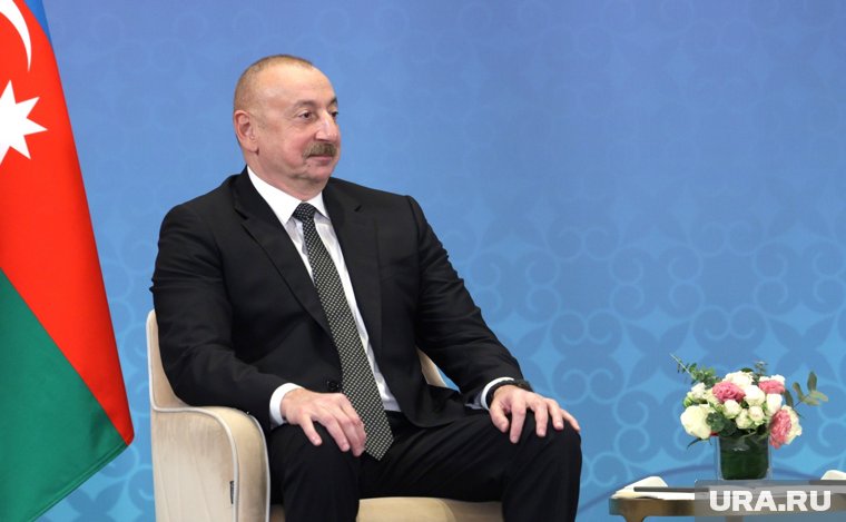 Баку перестал считать крушение AZAL в Казахстане умышленной атакой: но часть требований к РФ сохранилась