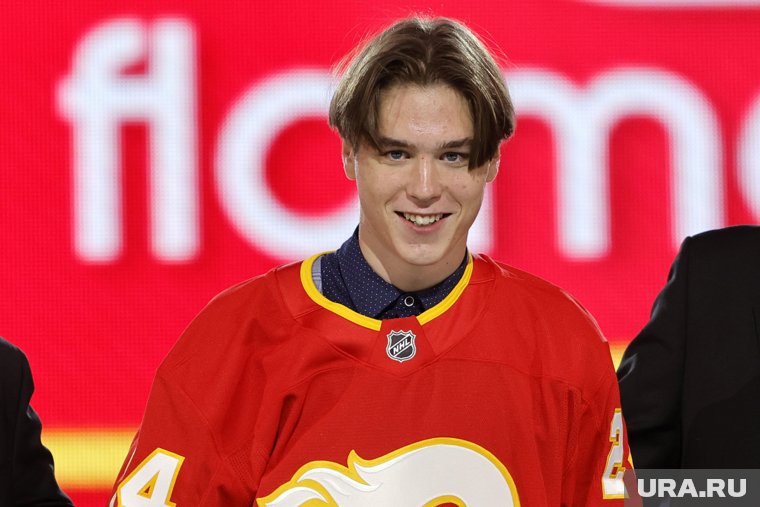 Хоккеист из Кургана стал обладателем престижного трофея имени Кросби