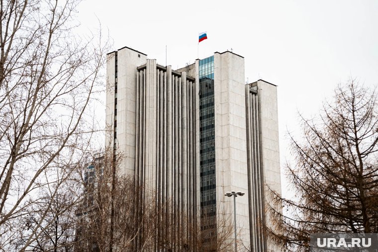 В Свердловской области 9 замов губернатора и 13 министров получили работу после отставки