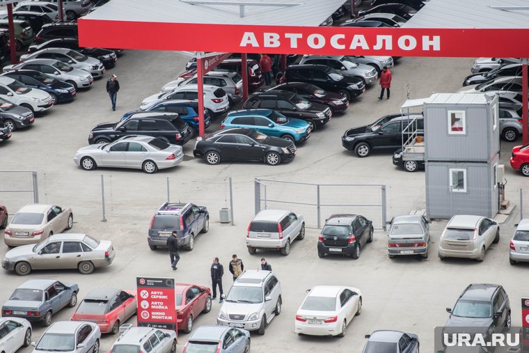 Китайские автомобили начали исчезать из автосалонов
