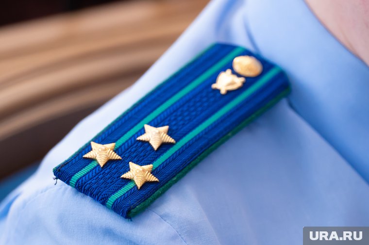 «Просрочка и повара без санкнижек в школах»: в ХМАО прокурор обвинил мэрию в бездействии