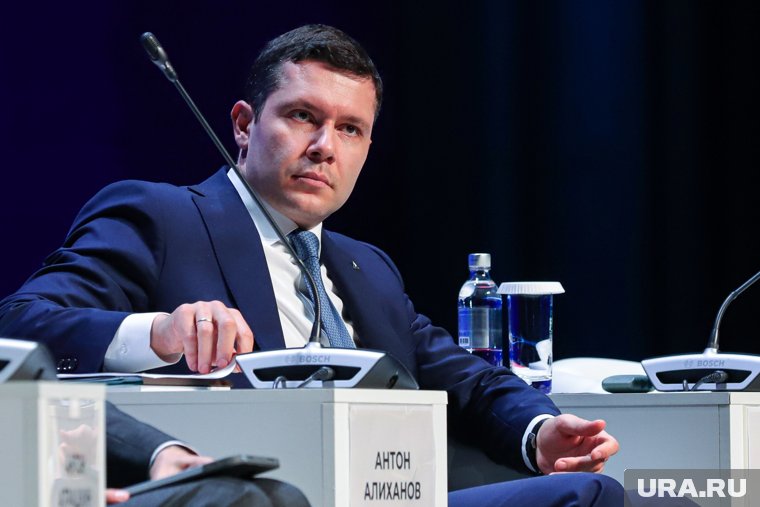 В Челябинск приехал глава Минпромторга РФ Алиханов