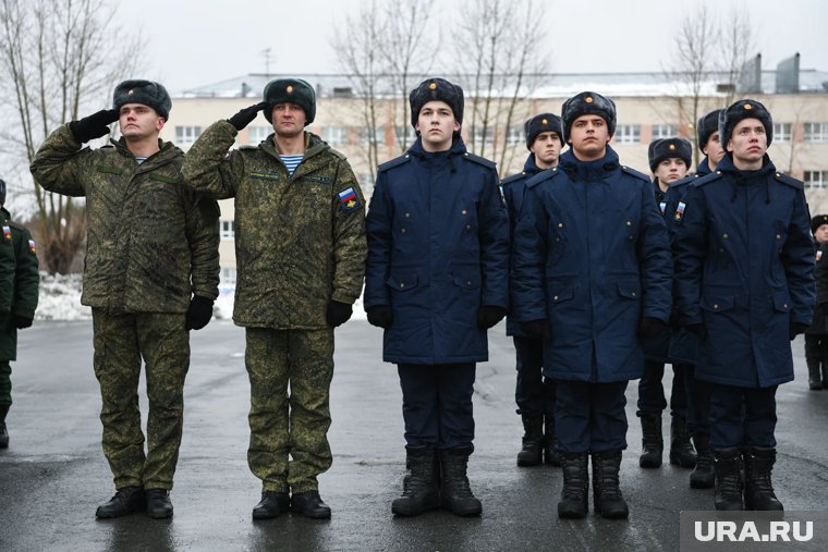 Более 100 тысяч россиян призовут в армию с октября: как пройдет осенний призыв в 2025 году. Инфографика
